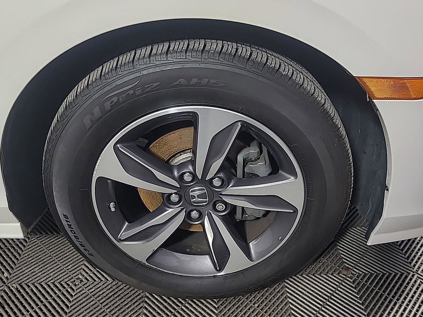 Certified 2019 Honda Odyssey Touring image 3