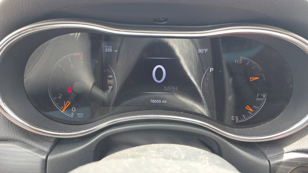 Used 2019 Jeep Grand Cherokee Limited AWD/4WD image 17