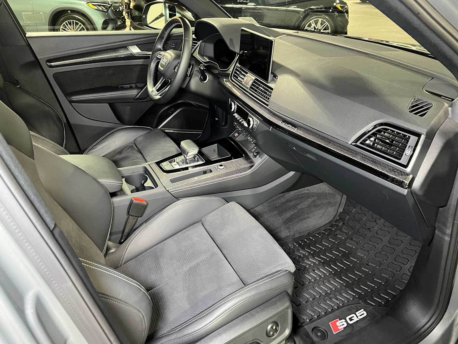 Used 2024 Audi SQ5 Premium Plus w/ Premium Plus Package AWD/4WD image 11