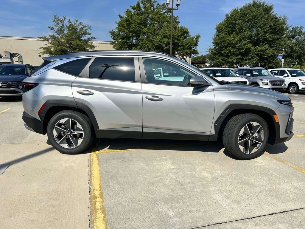 New 2026 Hyundai Tucson SEL FWD image 2