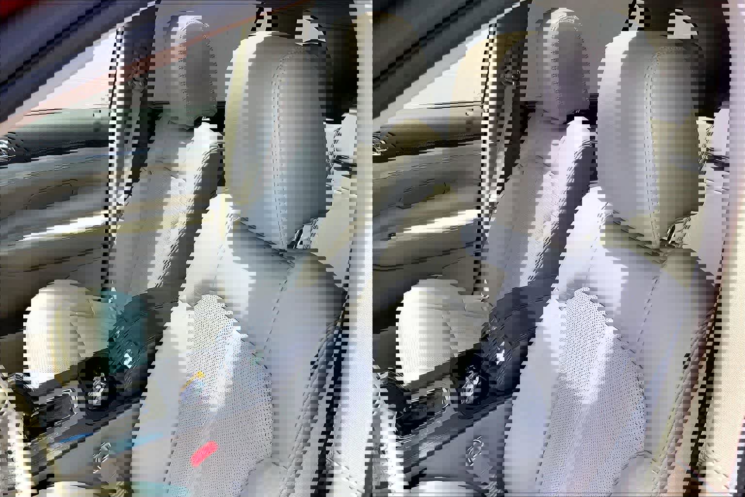 Used 2010 Lincoln MKT 2WD image 12