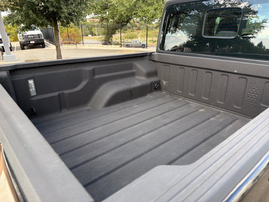 Used 2023 Jeep Gladiator Sport w/ Trailer Tow Package AWD/4WD image 38