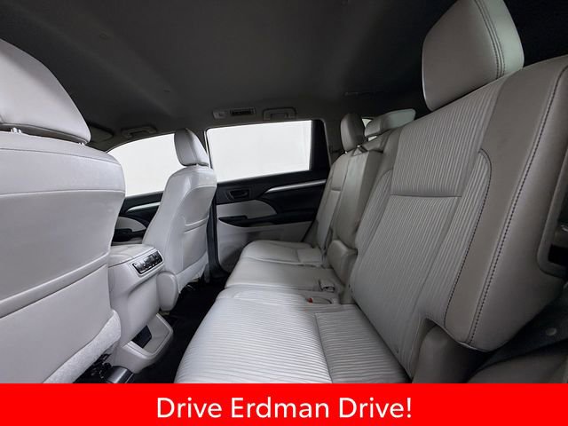 Used 2016 Toyota Highlander Plus image 9