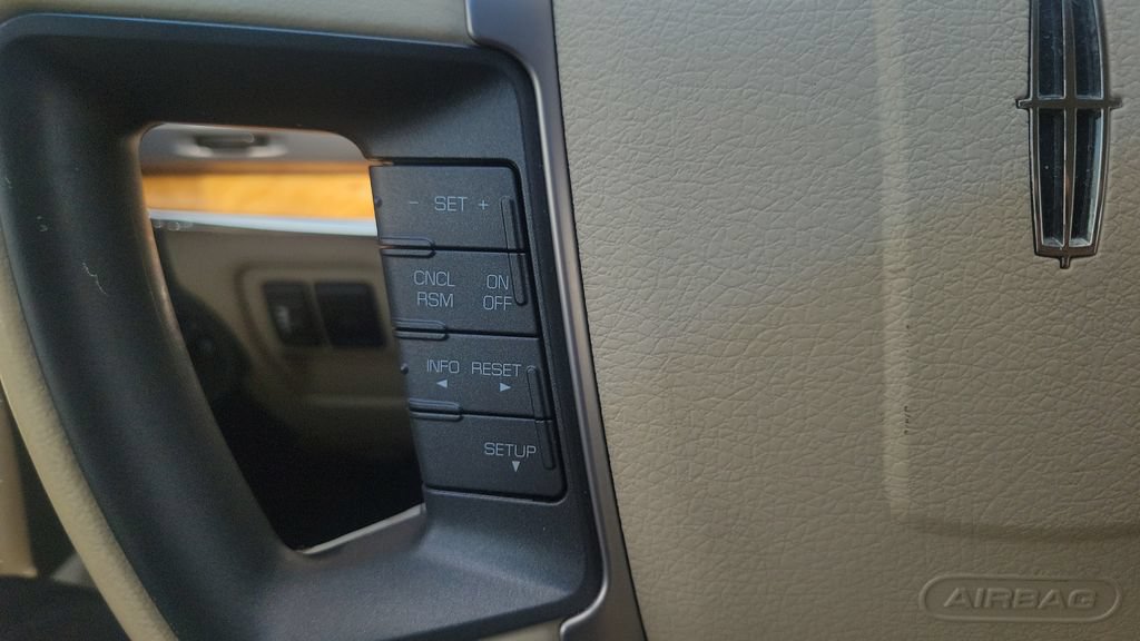 Used 2012 Lincoln MKZ Hybrid FWD image 18