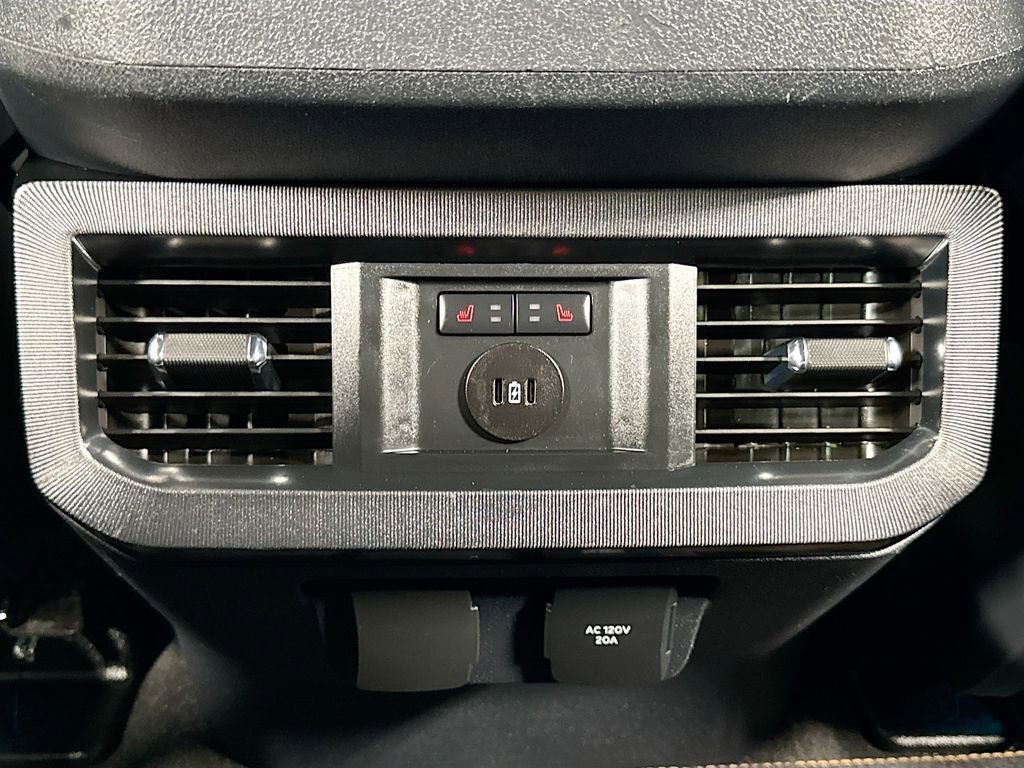 Used 2024 Ford F450 Platinum w/ FX4 Off-Road Package image 22