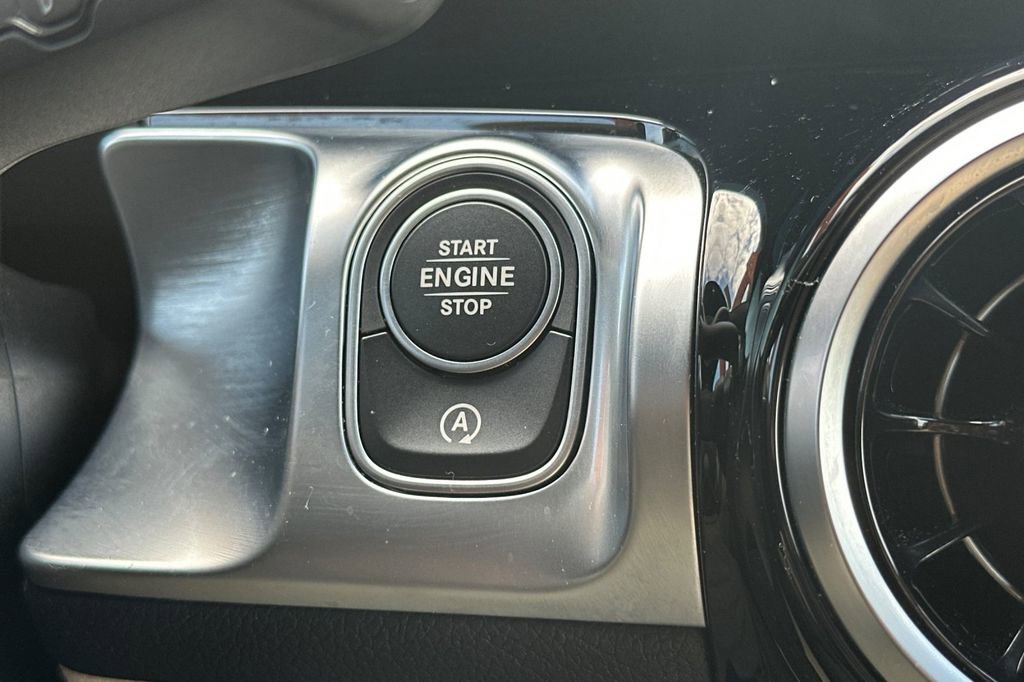 Certified 2026 Mercedes-Benz GLB 250 image 28