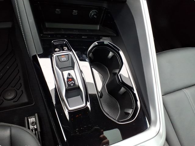 Used 2025 Audi Q5 Premium w/ Premium Plus AWD/4WD image 15