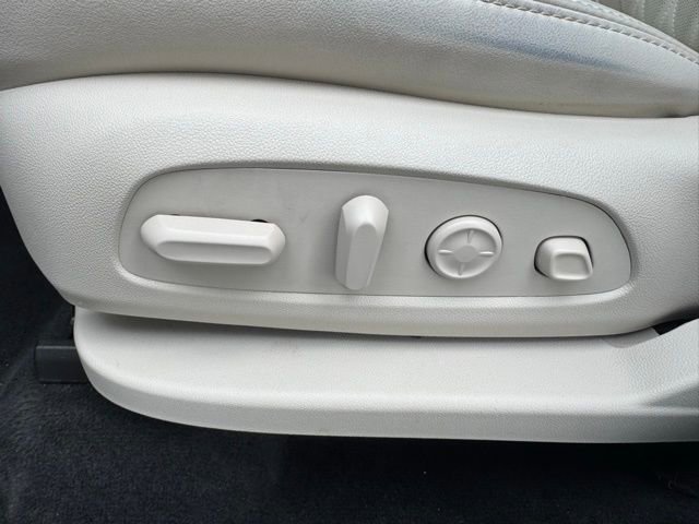 Used 2024 Buick Enclave Avenir w/ Avenir Technology Package AWD/4WD image 23