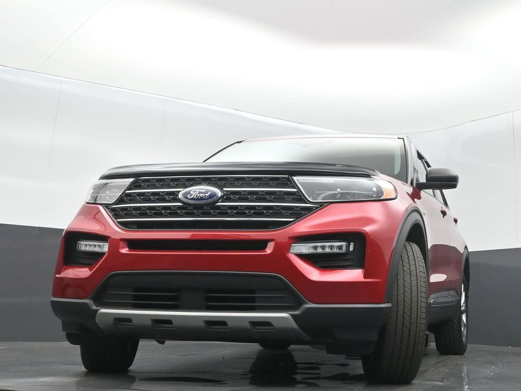 Used 2022 Ford Explorer XLT w/ Equipment Group 202A image 28