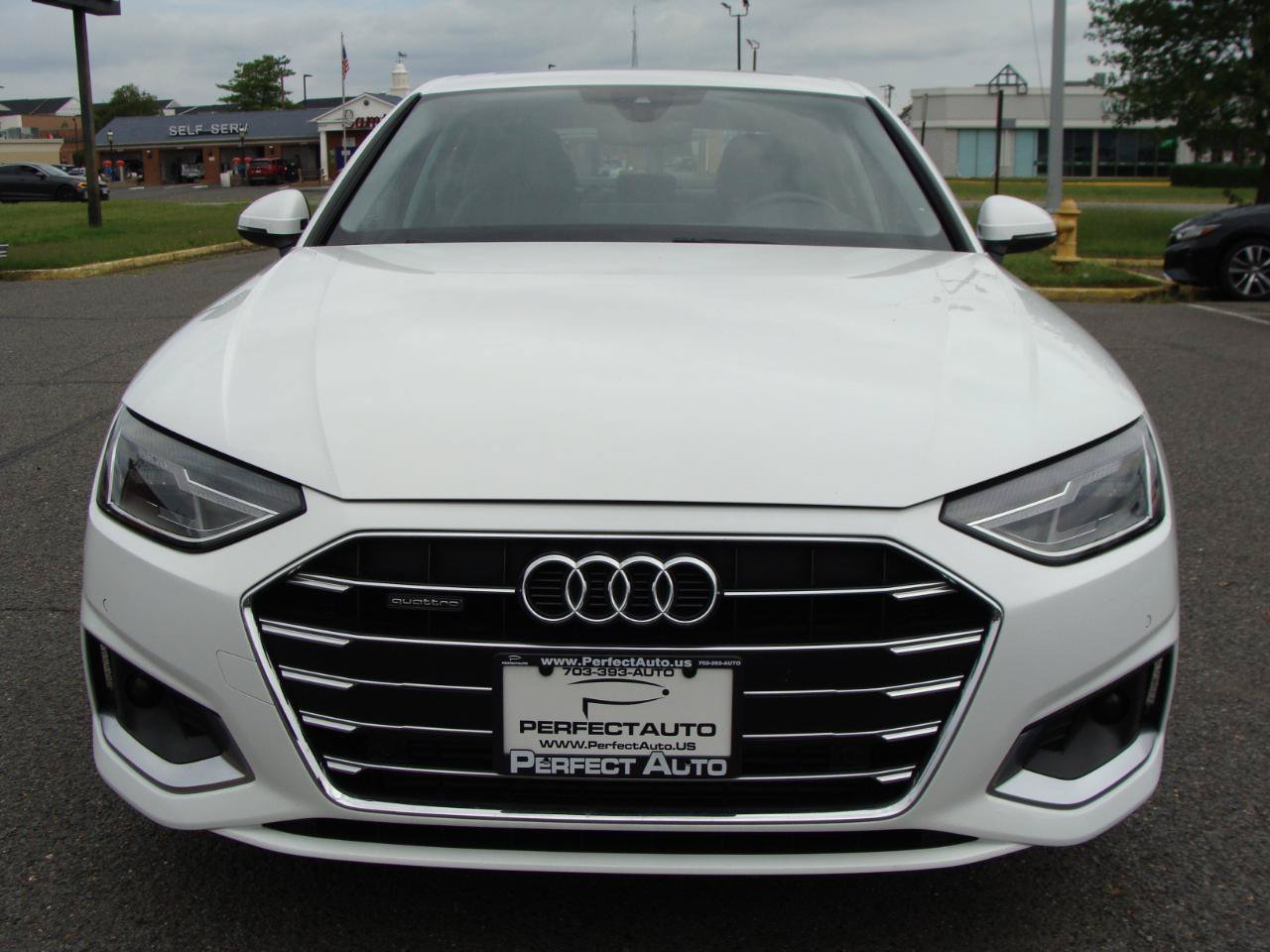 Used 2021 Audi A4 2.0T Premium w/ Convenience Package AWD/4WD image 2