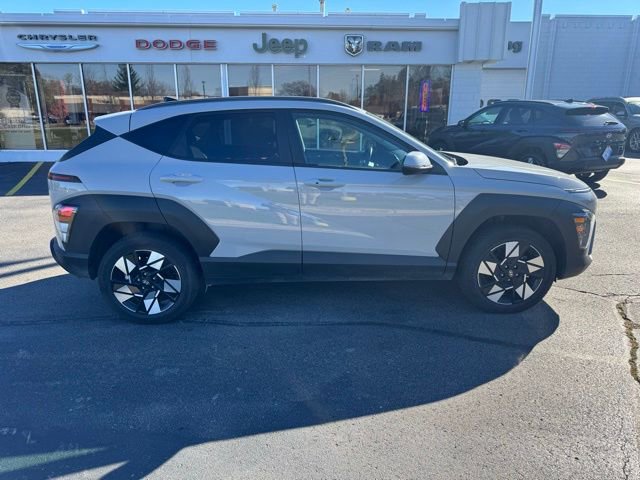 Used 2024 Hyundai Kona SEL image 8