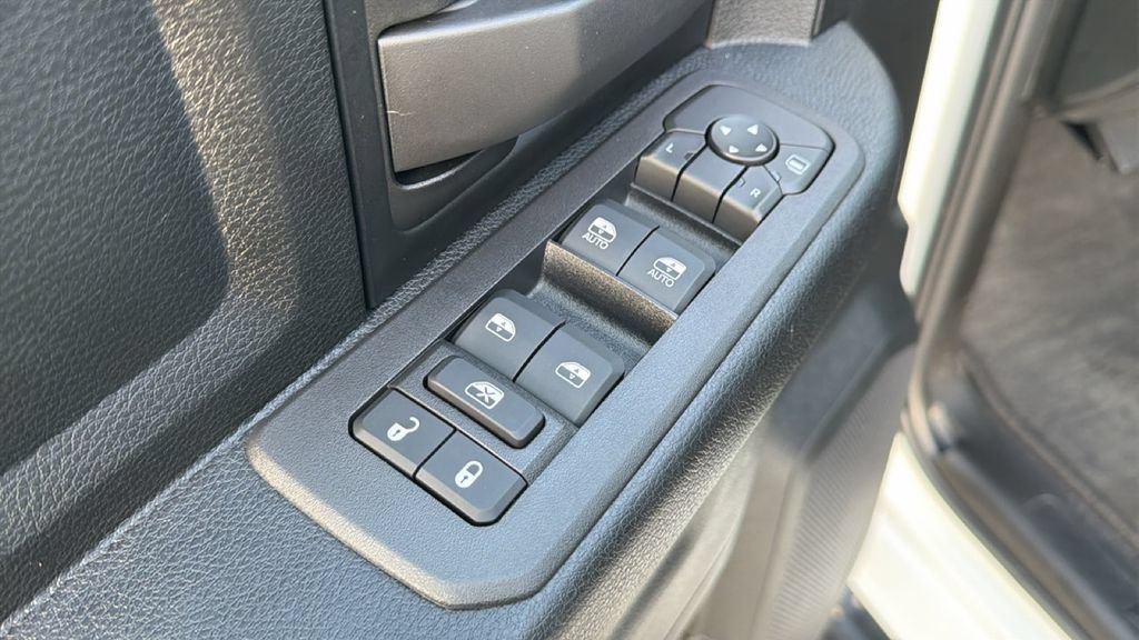 Used 2026 RAM 3500 Tradesman AWD/4WD image 12