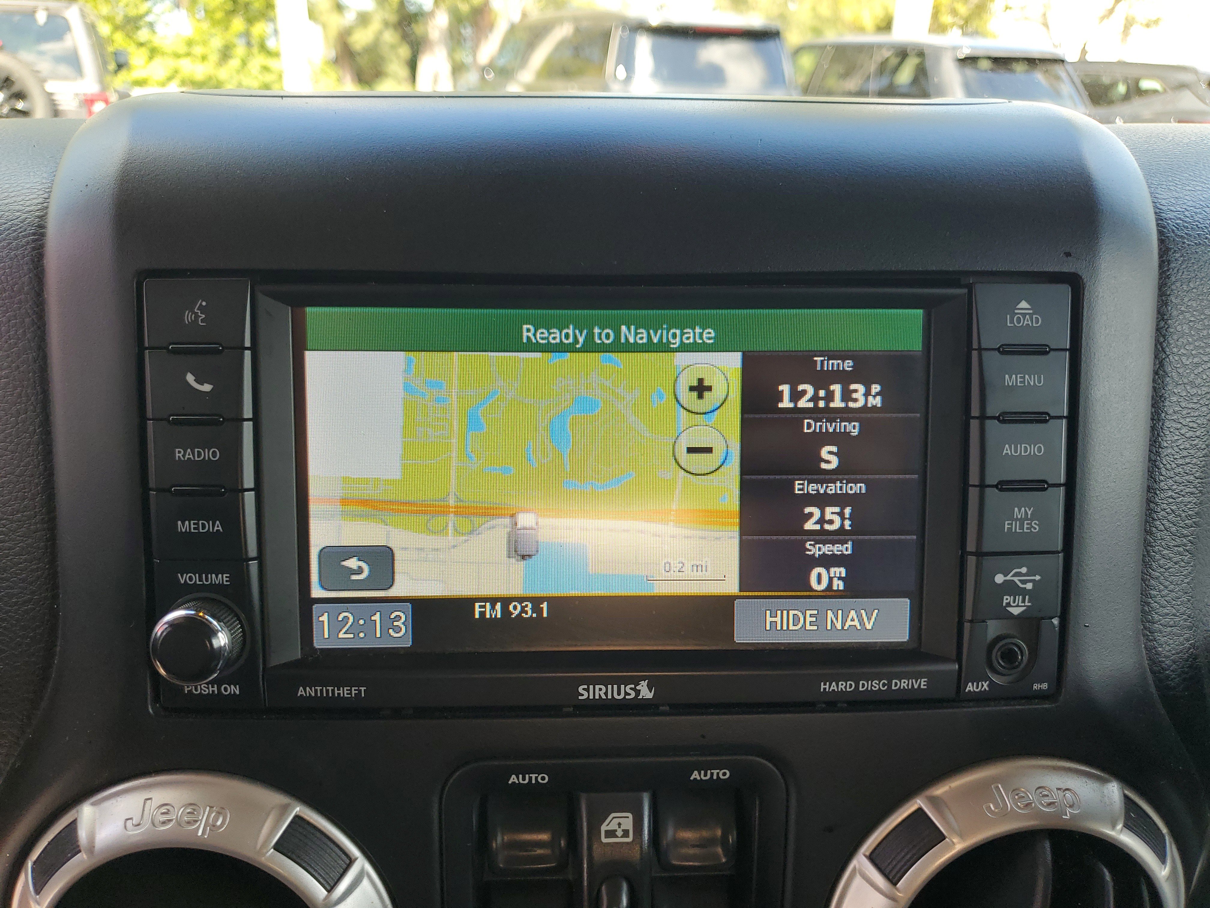 Used 2017 Jeep Wrangler Unlimited Sahara w/ Connectivity Group image 26