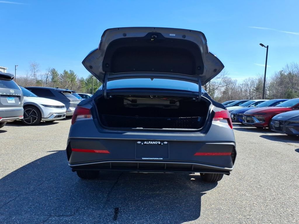 New 2026 Hyundai Elantra Sport image 10