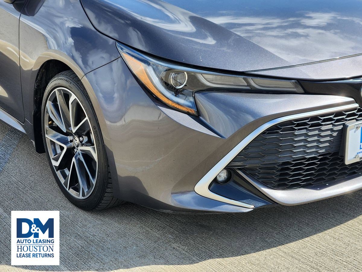 Used 2022 Toyota Corolla XSE FWD image 11