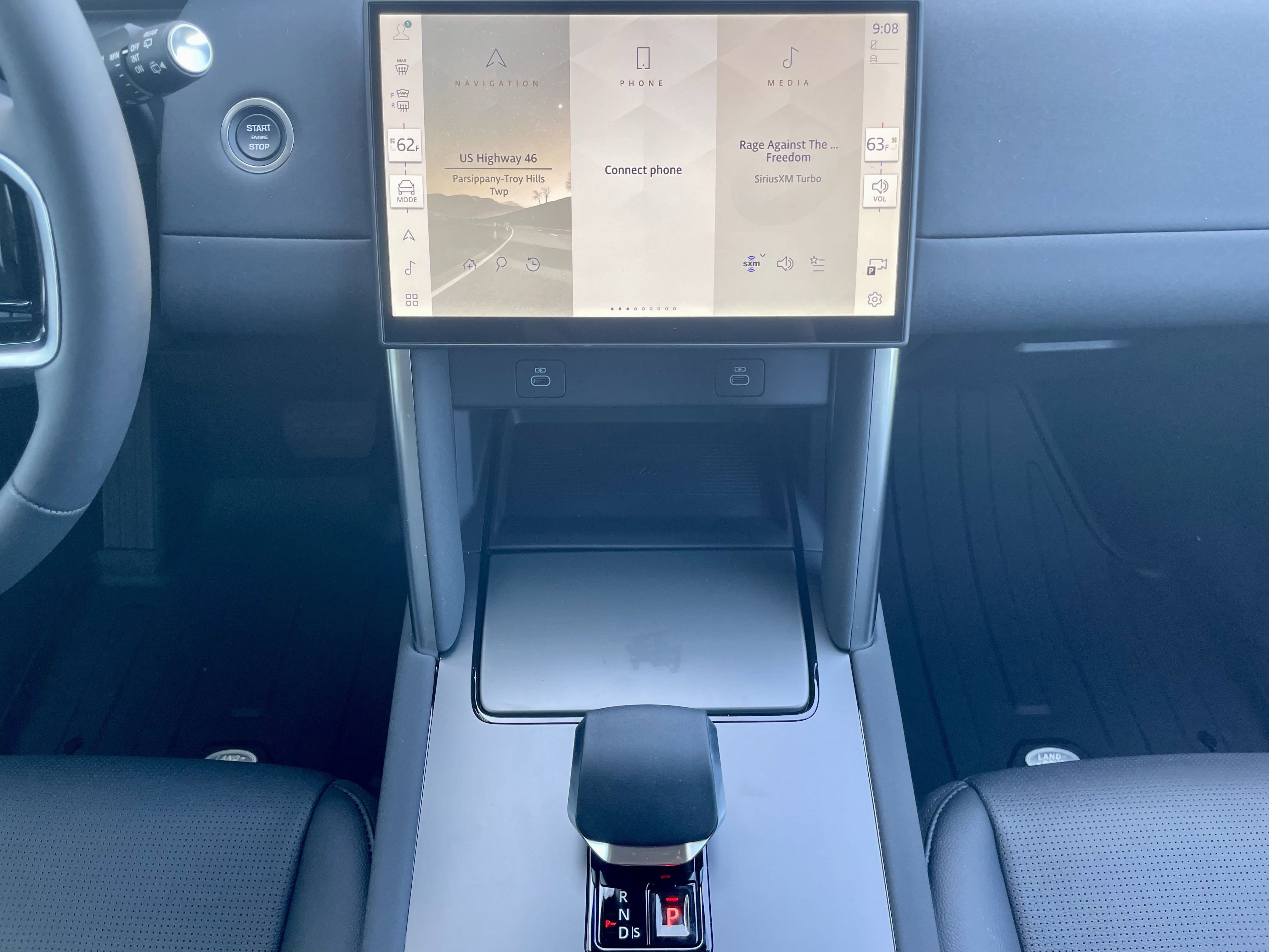 New 2025 Land Rover Discovery Sport S image 19