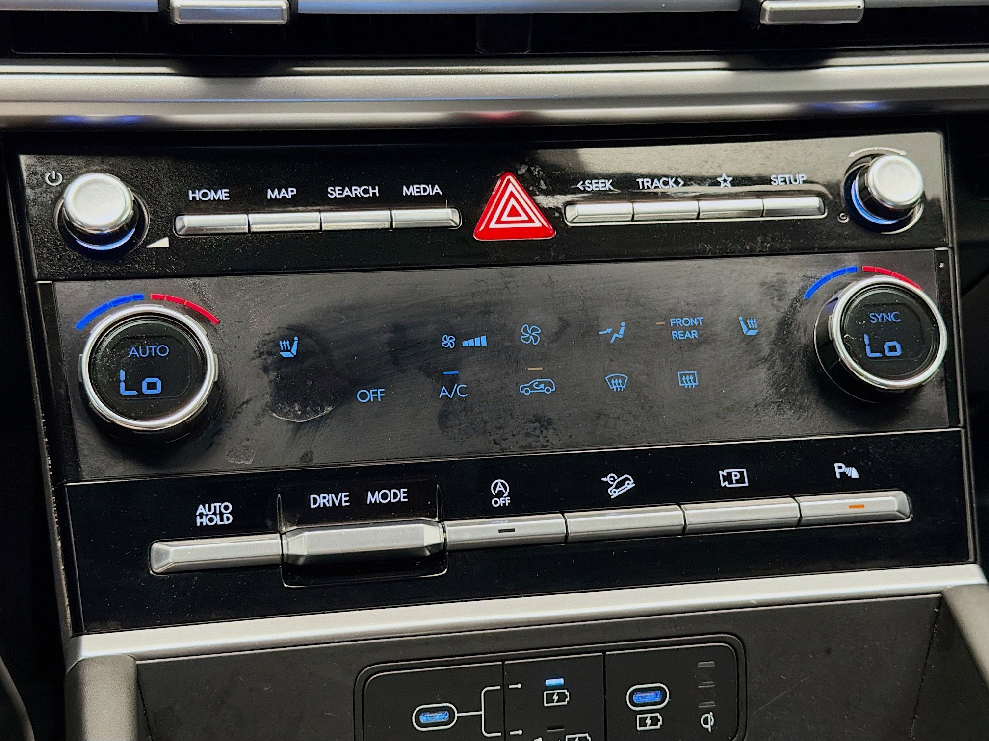 Used 2025 Hyundai Santa Fe SEL image 10