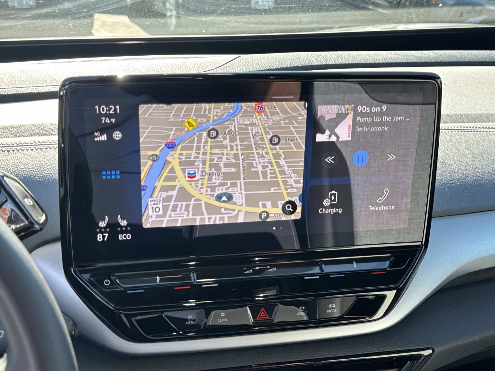 Certified 2024 Volkswagen ID.4 2WD image 27