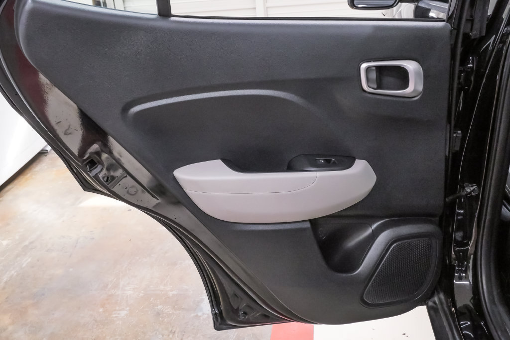 Certified 2024 Hyundai Venue SEL FWD image 26