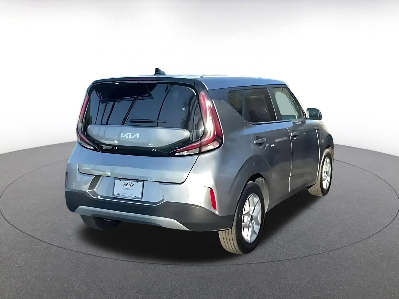 Used 2025 Kia Soul LX w/ LX Technology Package image 12