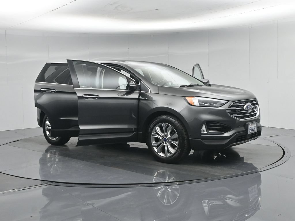 Used 2020 Ford Edge Titanium w/ Equipment Group 301A AWD/4WD image 35