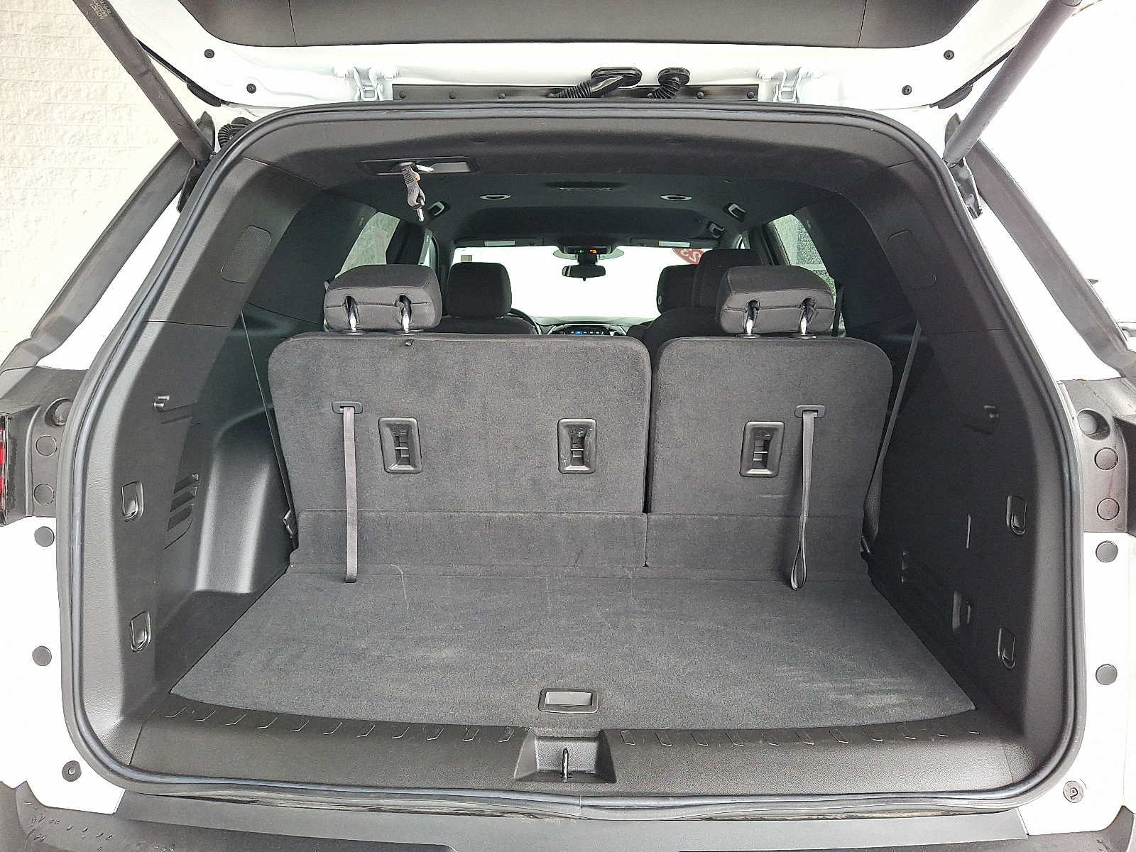 Used 2023 Chevrolet Traverse LT AWD/4WD image 29