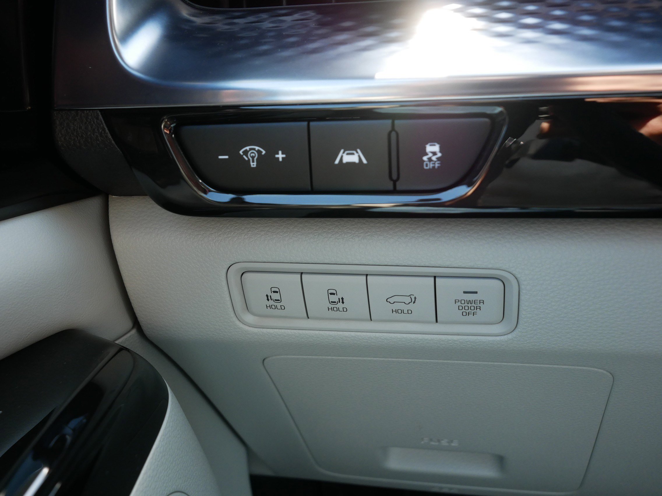 Used 2024 Kia Carnival SX Prestige FWD image 26
