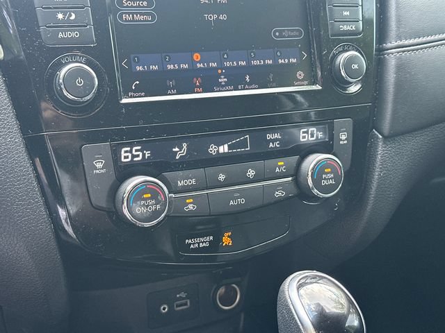 Used 2018 Nissan Rogue SL FWD image 28