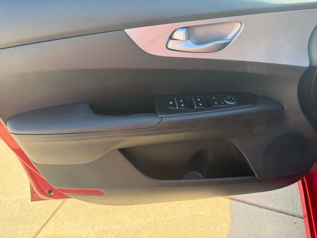 Used 2023 Kia Forte LXS FWD image 12