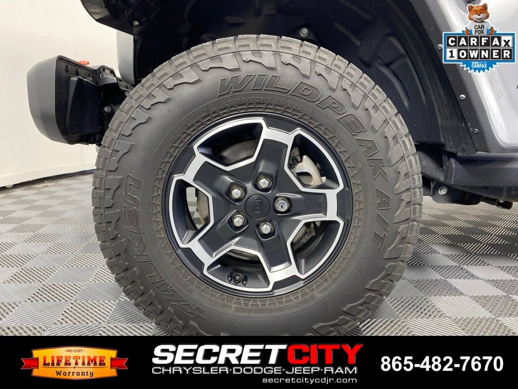Used 2023 Jeep Gladiator Mojave w/ Cold Weather Group AWD/4WD image 9