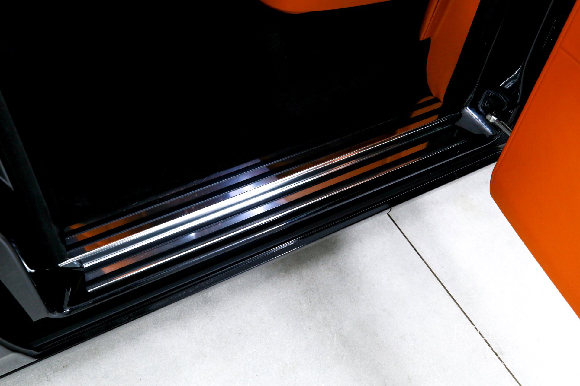 Used 2018 Rolls-Royce Phantom Sedan image 24