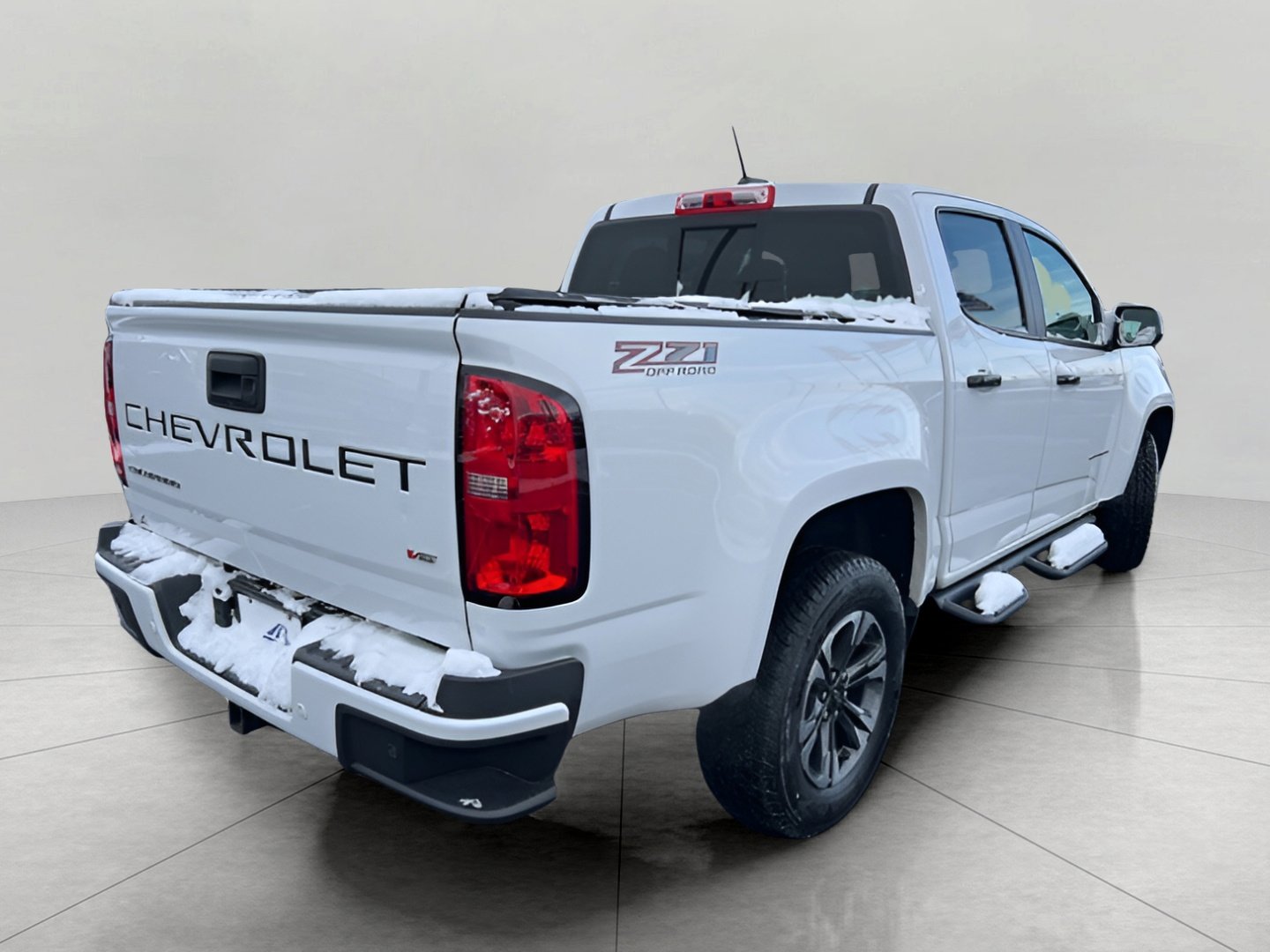 Used 2021 Chevrolet Colorado Z71 w/ LPO, Tonneau and Step Package image 8