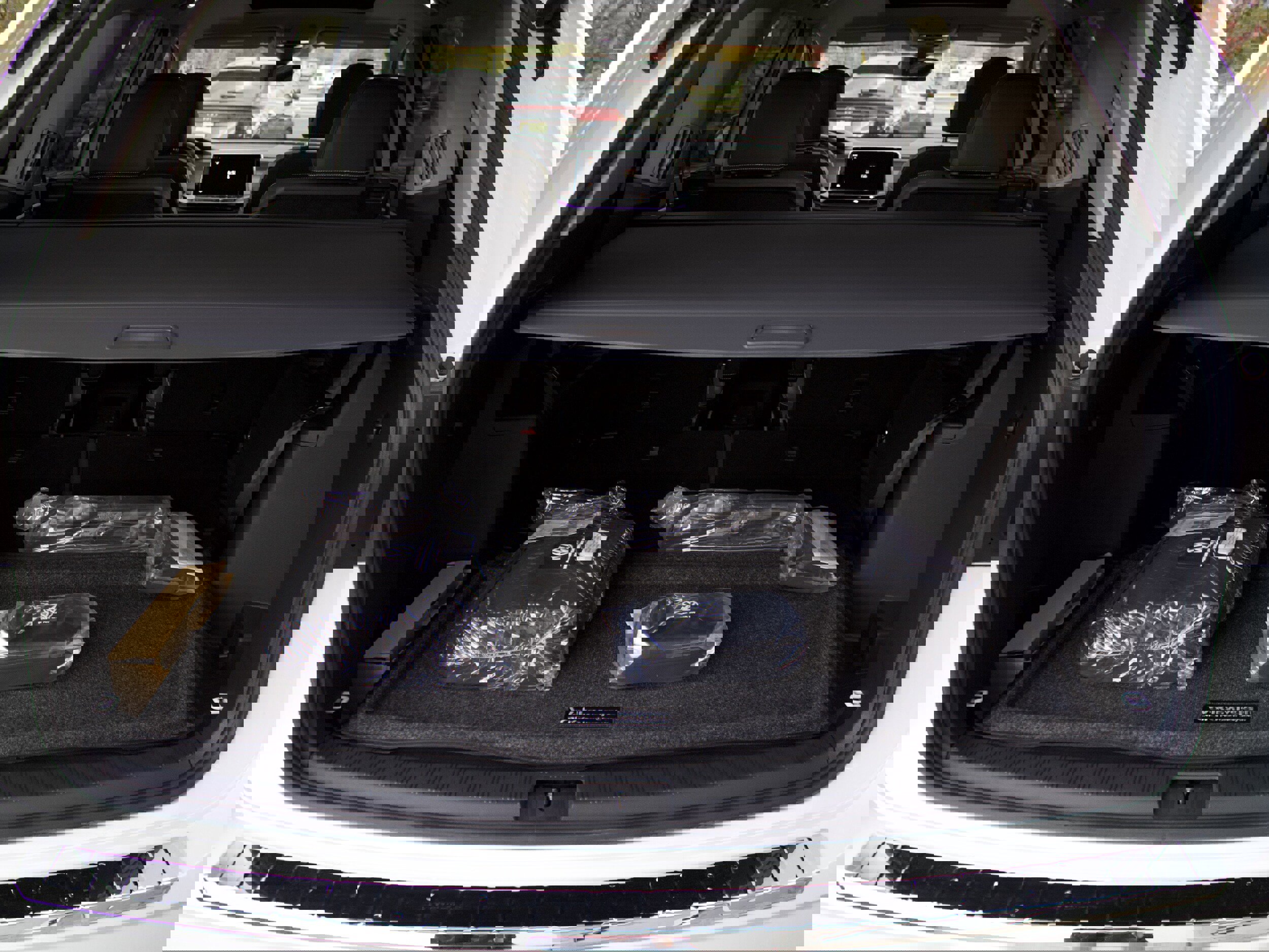 New 2025 Volkswagen Atlas SEL image 30