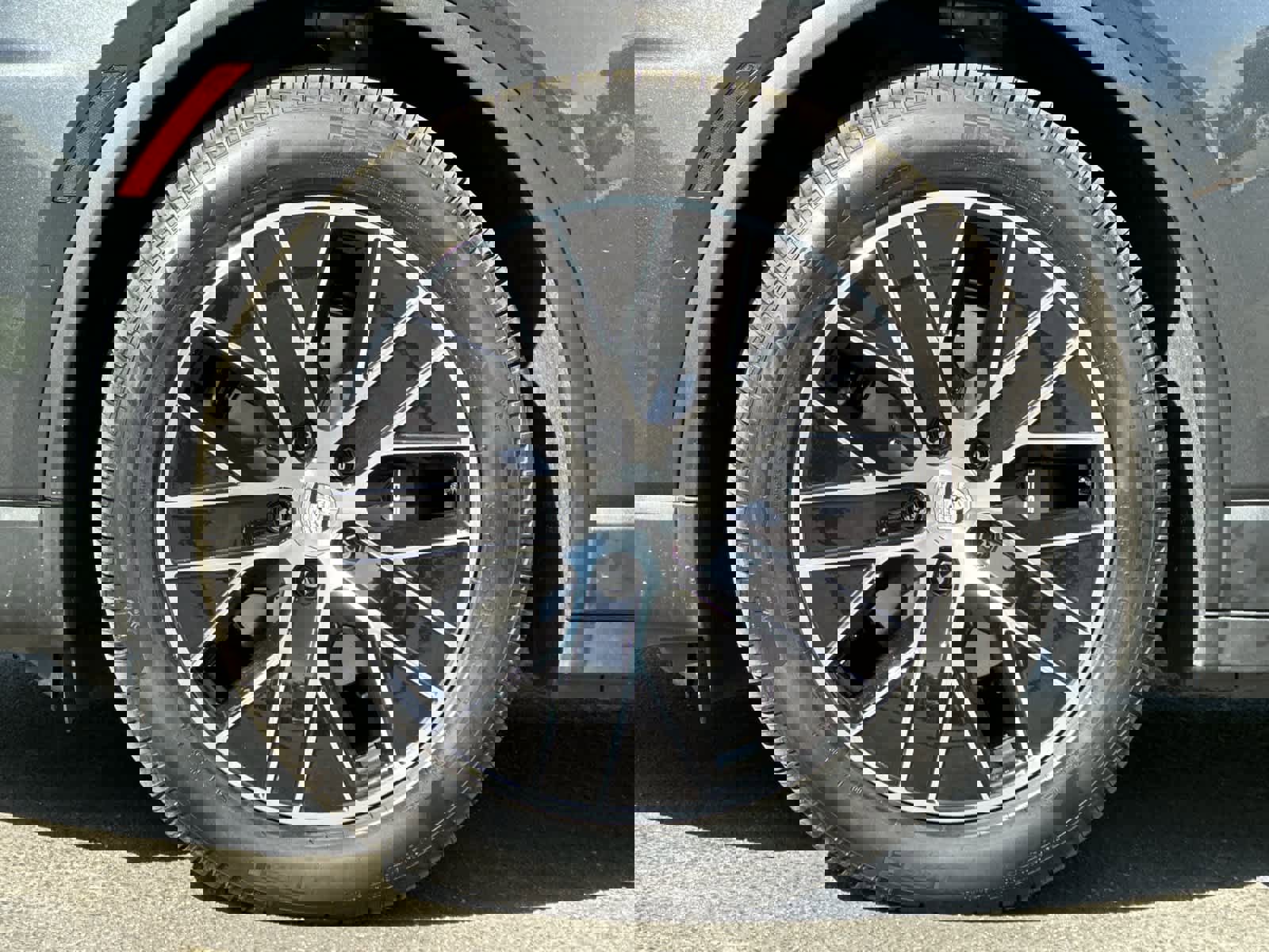 New 2025 Porsche Macan 4 Electric image 32