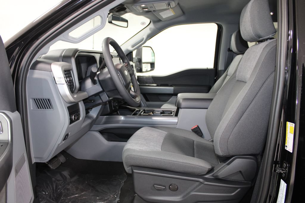 New 2026 Ford F250 XLT w/ XLT Premium Package AWD/4WD image 25