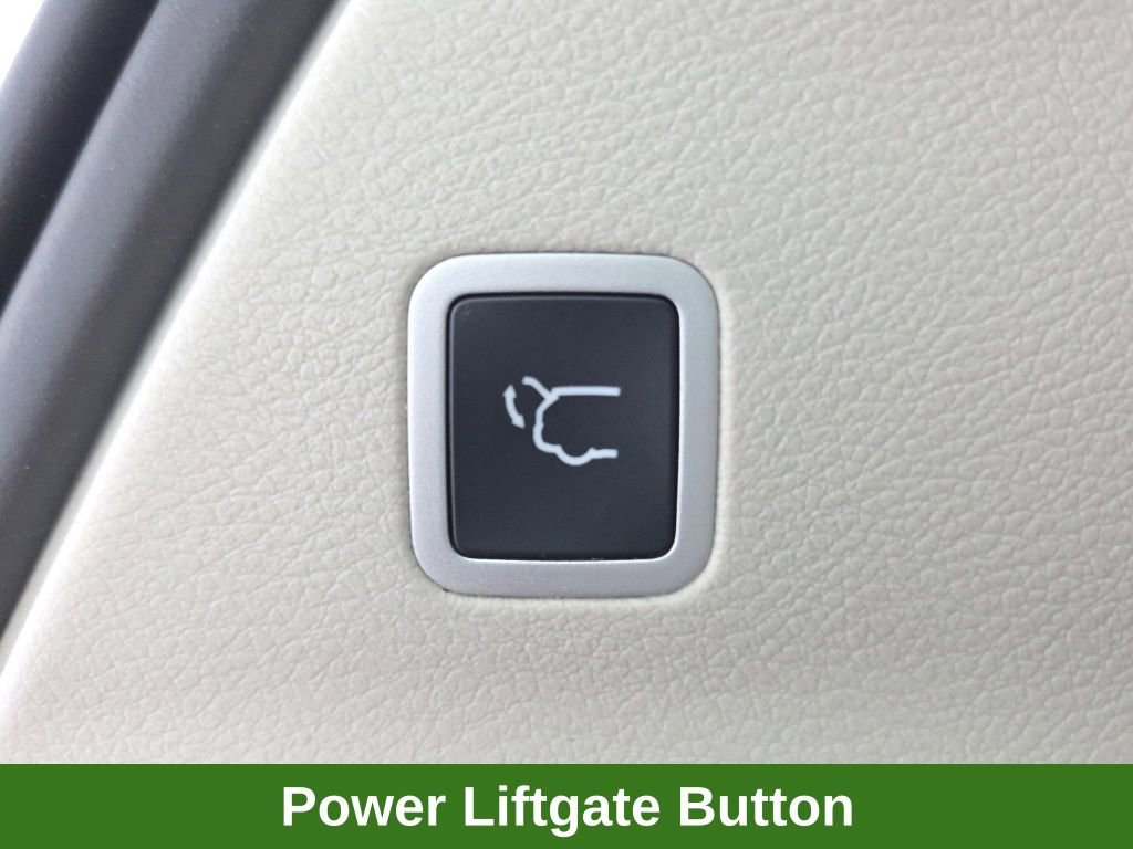 Used 2024 Chrysler Pacifica Touring-L image 53