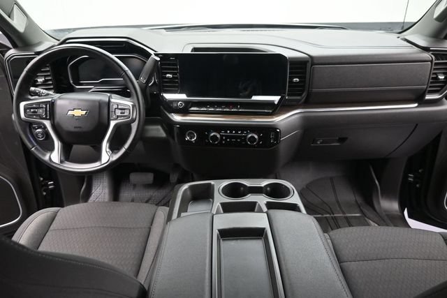 Used 2023 Chevrolet Silverado 1500 LT AWD/4WD image 12