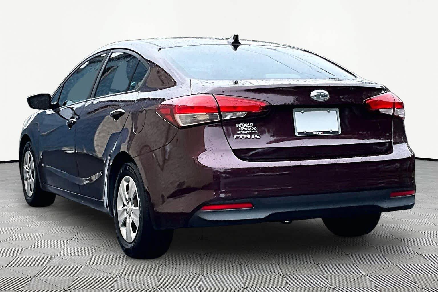 Used 2018 Kia Forte LX FWD image 12