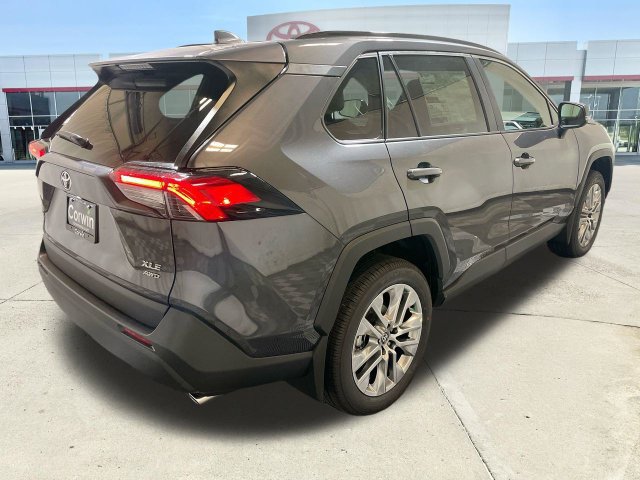 Used 2025 Toyota RAV4 XLE Premium w/ Weather Package AWD/4WD image 8