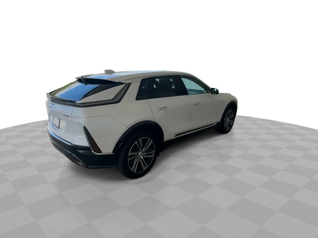 Certified 2024 Cadillac Lyriq Luxury w/ LPO, Floor Liner Package AWD/4WD image 8