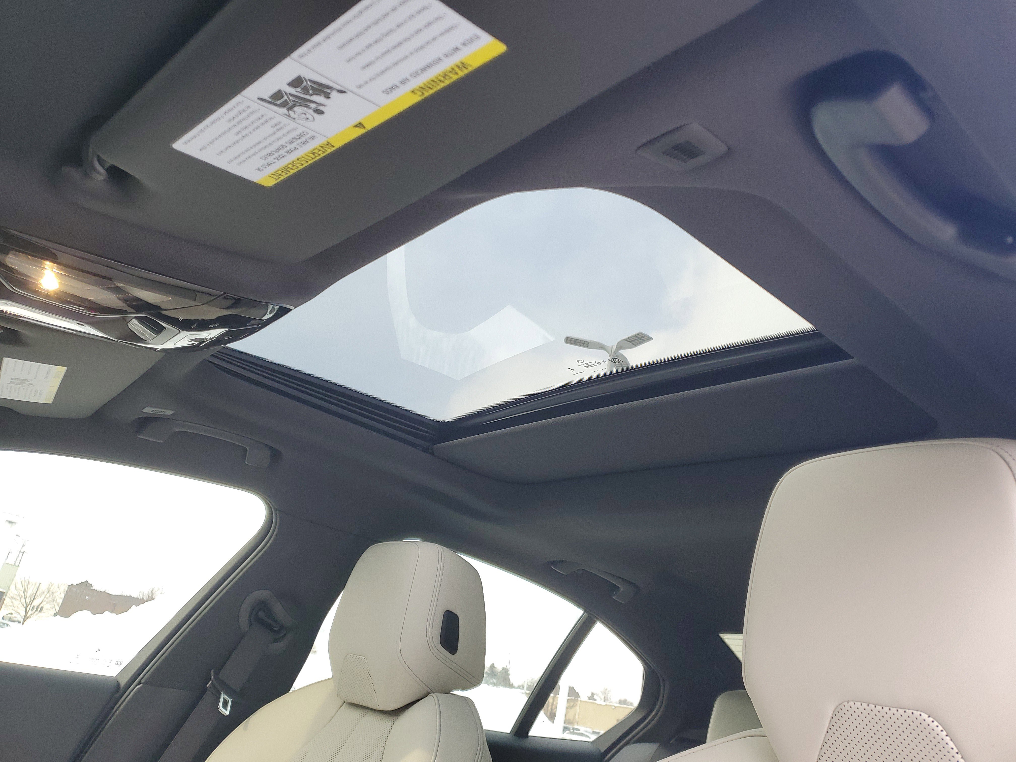 Certified 2024 BMW 530i xDrive w/ Premium Package image 8