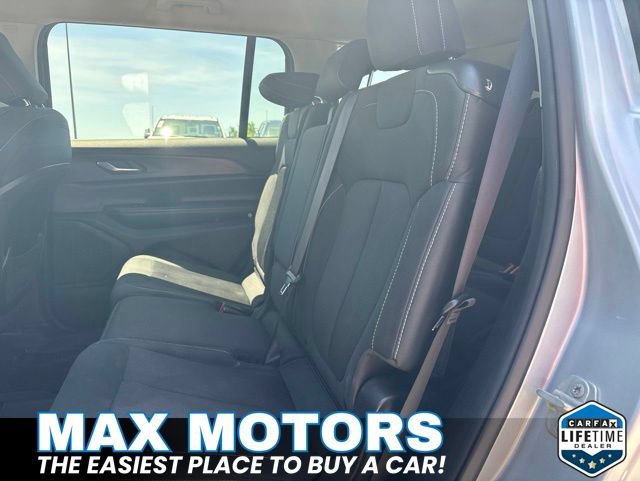Used 2023 Jeep Grand Cherokee L Laredo w/ Luxury Tech Group I AWD/4WD image 30