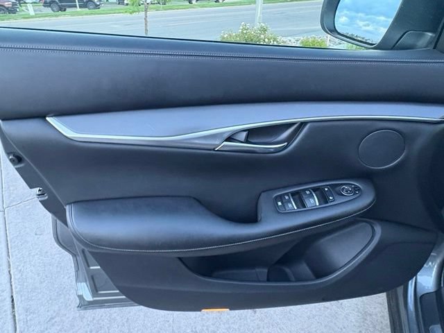Used 2019 INFINITI QX50 Pure AWD/4WD image 10