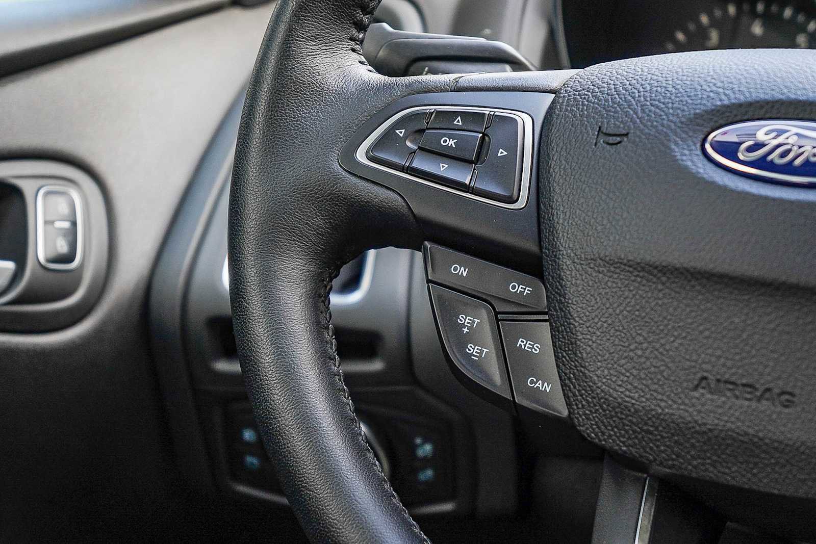 Used 2017 Ford Focus Titanium w/ Titanium Technology Package image 16