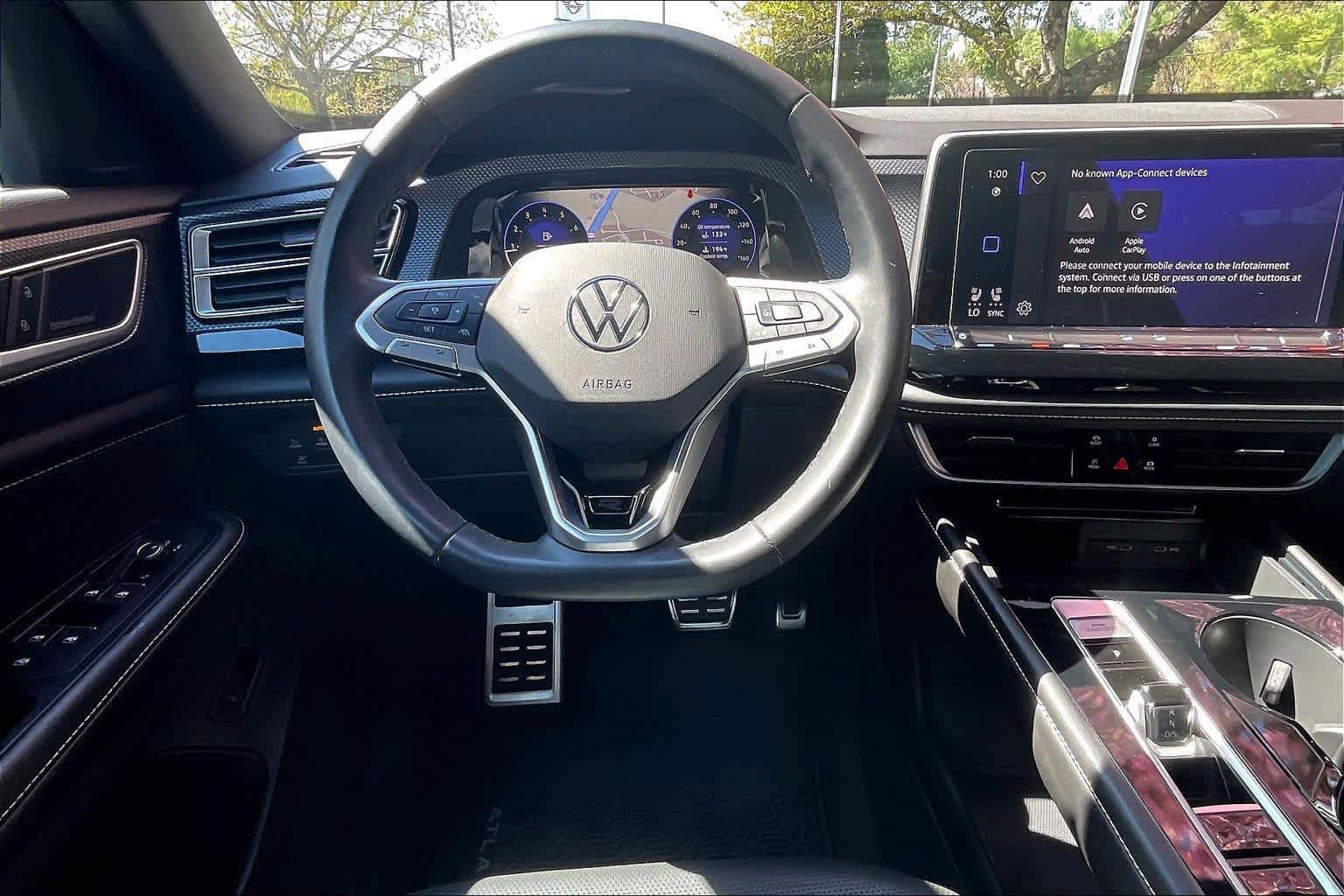 Used 2024 Volkswagen Atlas Cross Sport SEL Premium R-Line image 5