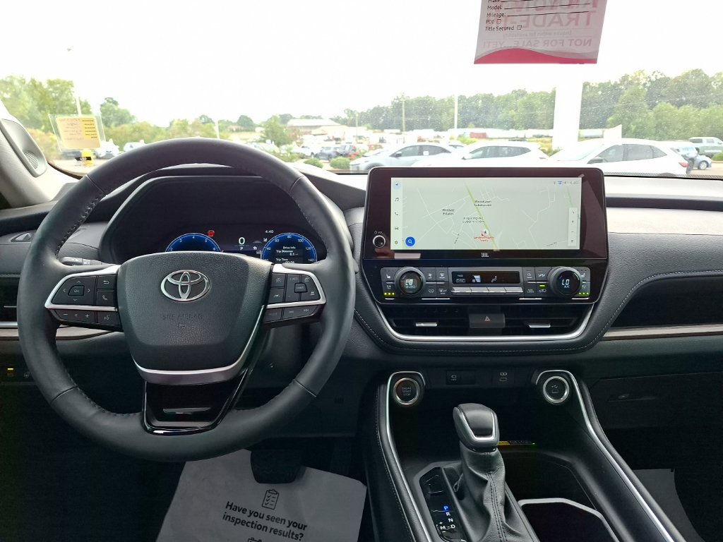 Used 2026 Toyota Grand Highlander AWD image 28