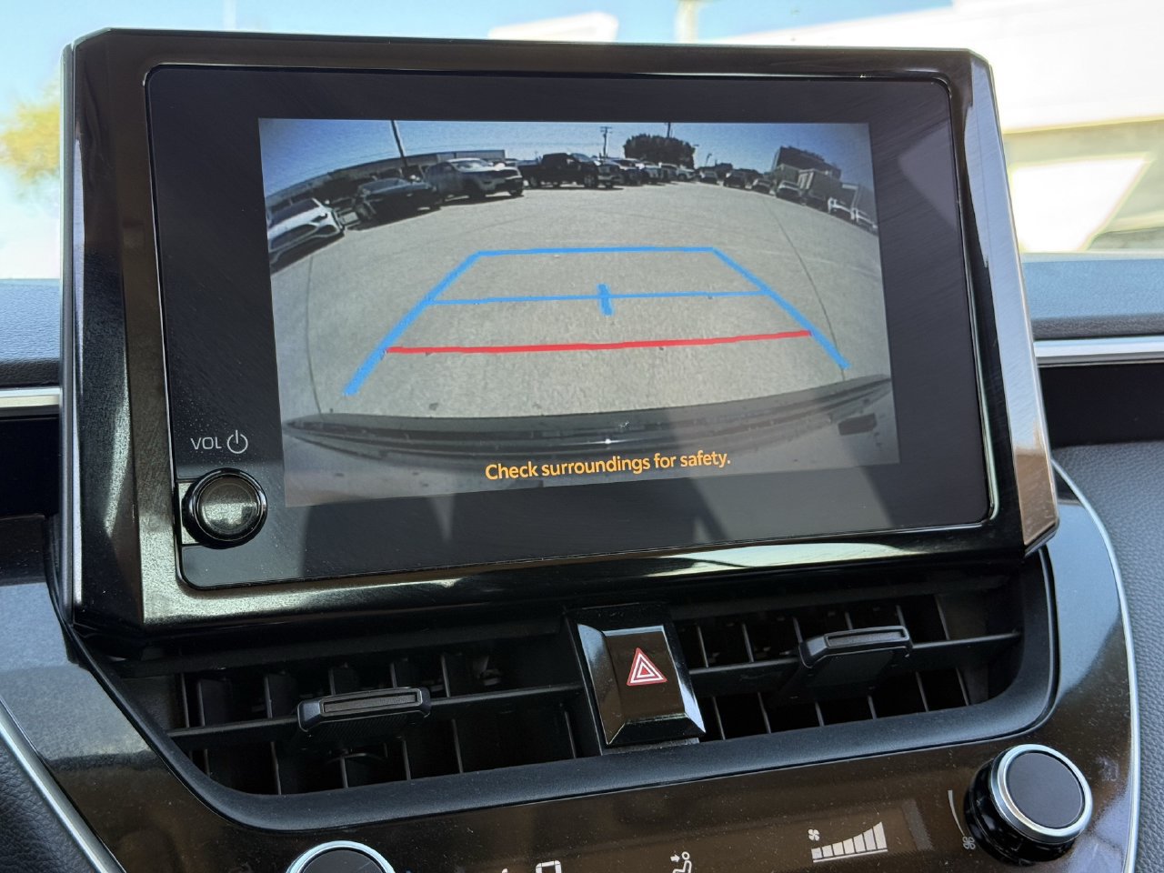 Used 2025 Toyota Corolla LE FWD image 19