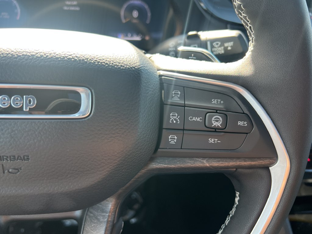 New 2026 Jeep Grand Cherokee L Limited AWD/4WD image 25