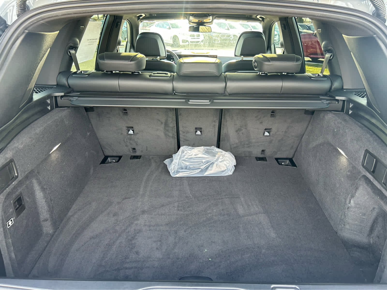 New 2026 BMW X5 M60i image 11