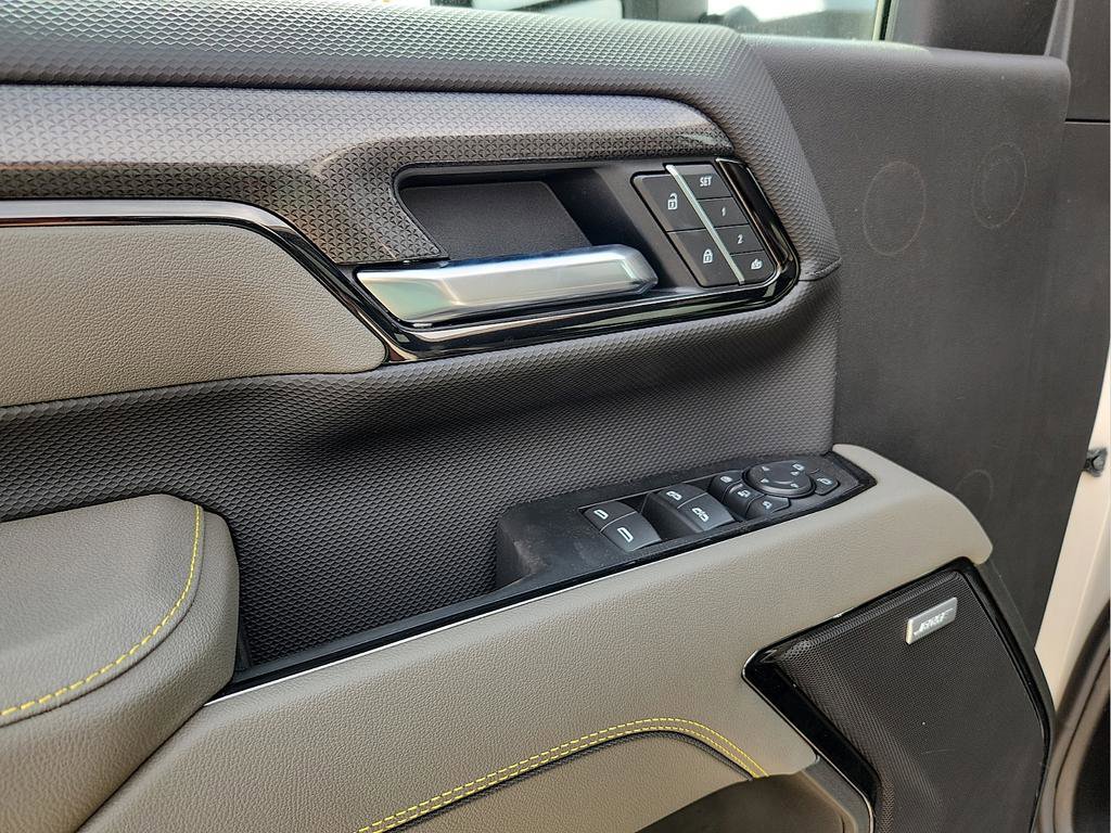 New 2026 Chevrolet Silverado 2500 ZR2 w/ ZR2 Bison Edition image 15